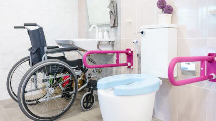 Come progettare un bagno per disabili: gli elementi, le regole, la normativa